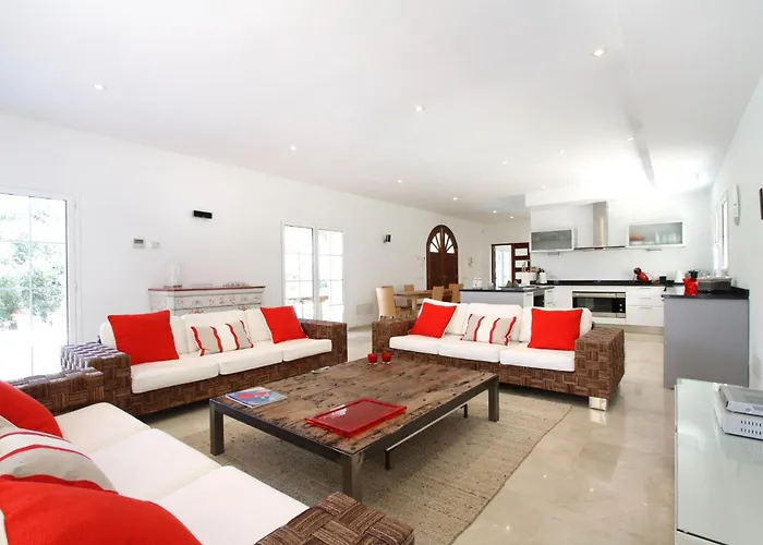 Casa Gotmar 132 Вілла